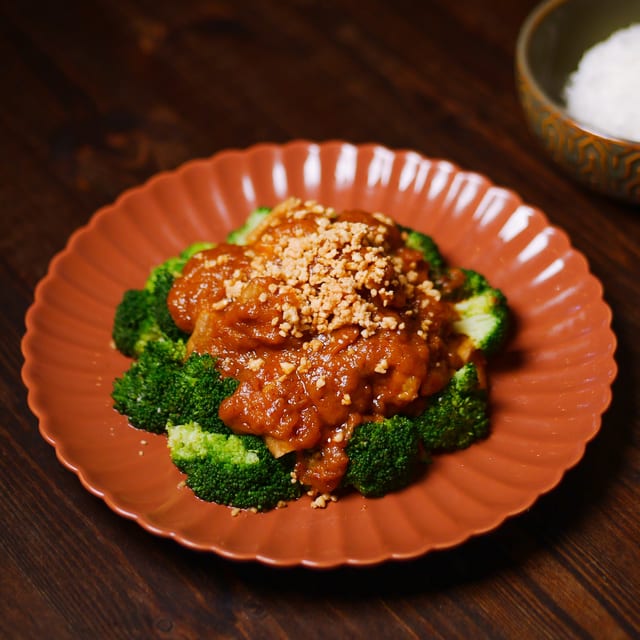 W4. Rama Peanut Sauce.