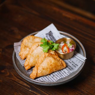 A4. Curry Puff 3 Pcs