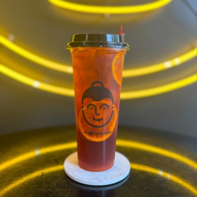 Cha Ma-now (Thai Tea With Lime Juice).