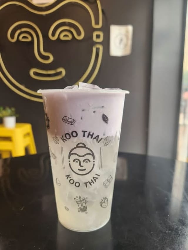 Strawberry Matcha Milk 16 Oz.